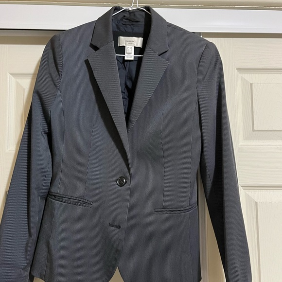 Navy pinstriped blazer - Picture 1 of 2